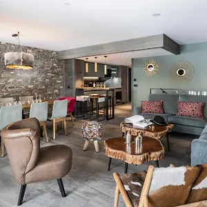 https://chalet-izia-village-montana.hotels-rhonealpes.com
